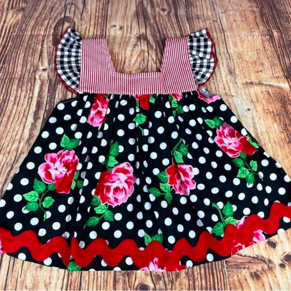 Laura Kae Designs Rose Shabby Top